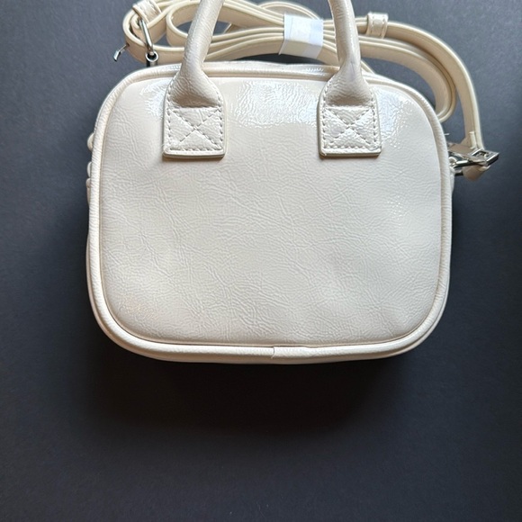 Zara Cream Mini Bag with Structured Design - Picture 2 of 6